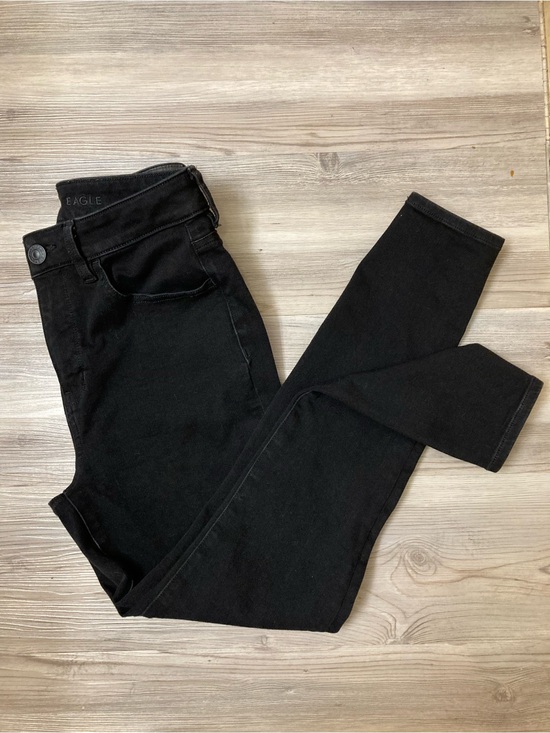 American Eagle Outfitters Denim - AE Hi-Rise Jegging The Dream Jean, in Black size 8